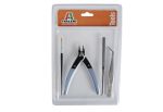 Primul meu set de unelte pentru modelism (cleste, pila, pensula, penseta)
